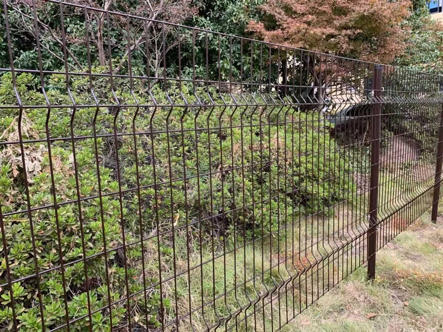 .フェンス